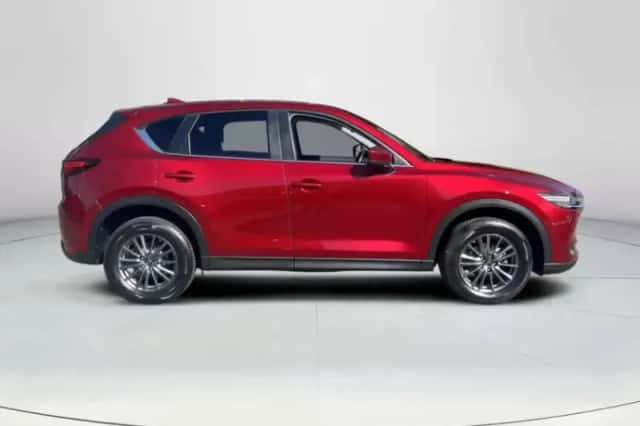 Mazda CX-5 (2017) thumbnail 6