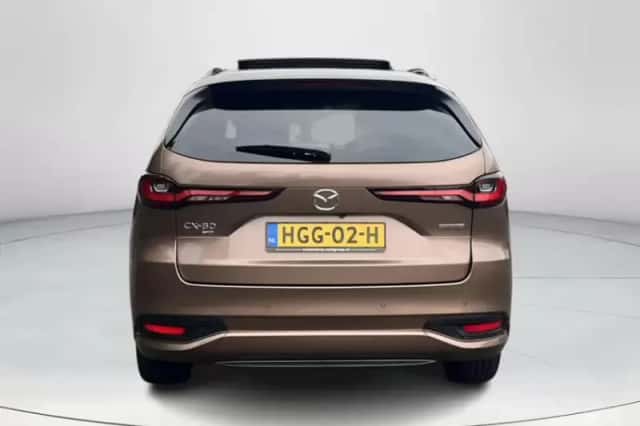 Mazda CX-80 (2025) thumbnail 4