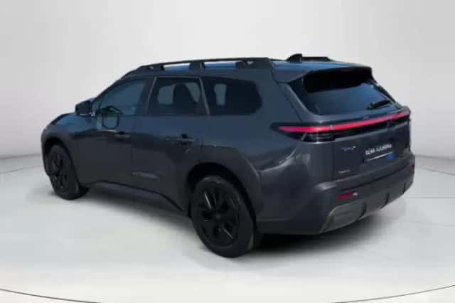 Toyota bZ4X (2026) thumbnail 3