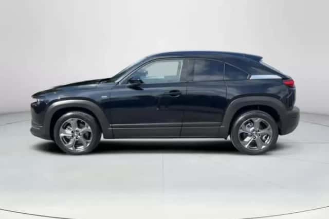 Mazda MX-30 (2023) thumbnail 2