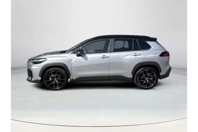 Toyota Corolla Cross (2025) thumbnail 2