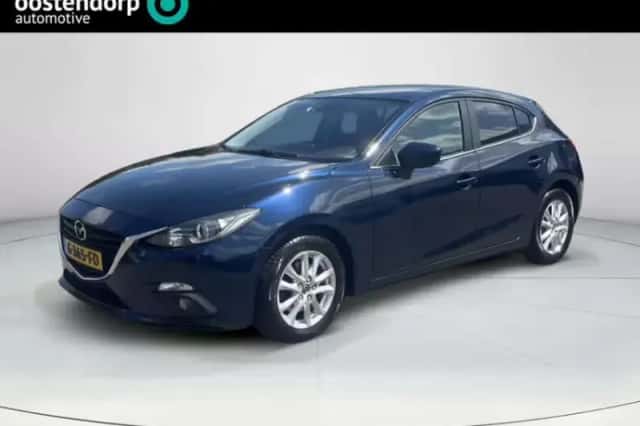 Mazda 3 (2015) thumbnail 1