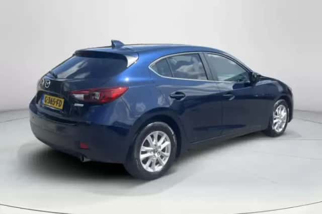 Mazda 3 (2015) thumbnail 5