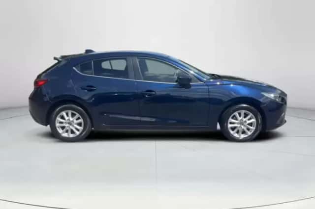 Mazda 3 (2015) thumbnail 6
