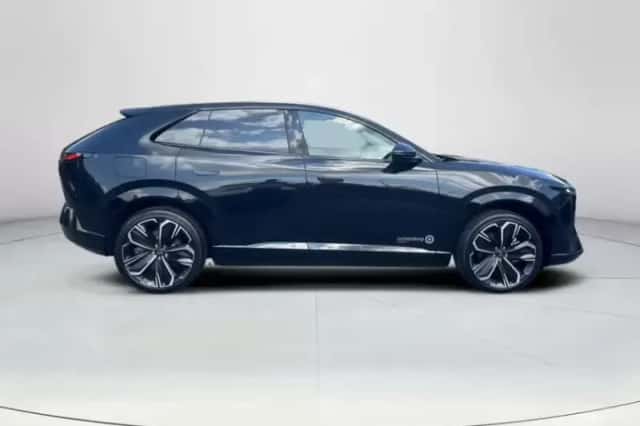 Mazda CX-6e (2026) thumbnail 6
