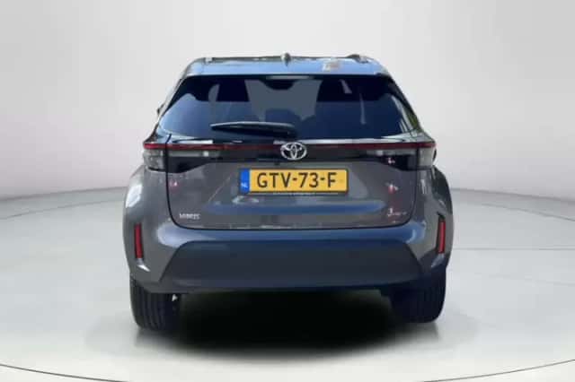 Toyota Yaris Cross (2024) thumbnail 4