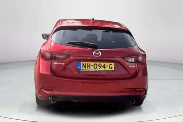 Mazda 3 (2017) thumbnail 4