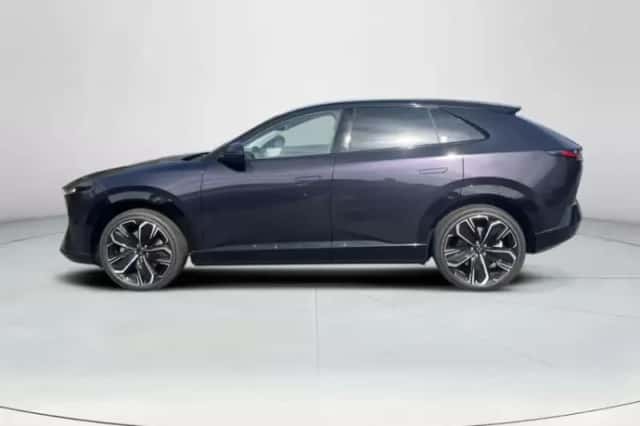 Mazda CX-6e (2026) thumbnail 2
