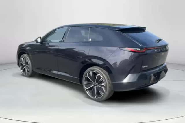 Mazda CX-6e (2026) thumbnail 3