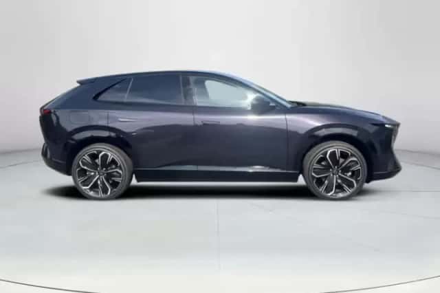 Mazda CX-6e (2026) thumbnail 6