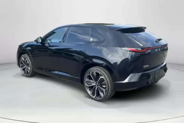 Mazda CX-6e (2026) thumbnail 3