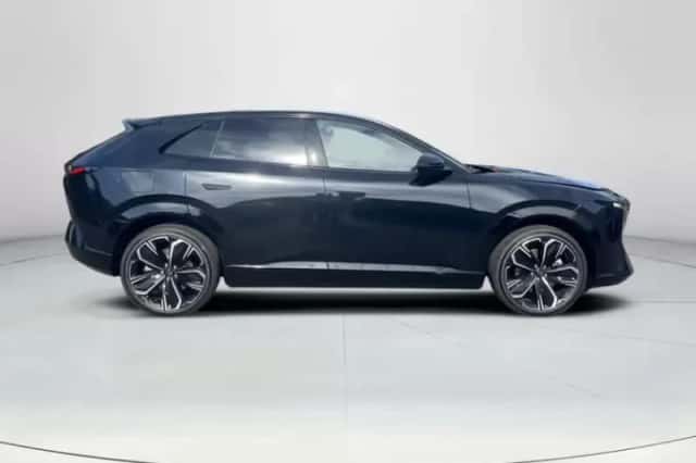 Mazda CX-6e (2026) thumbnail 6