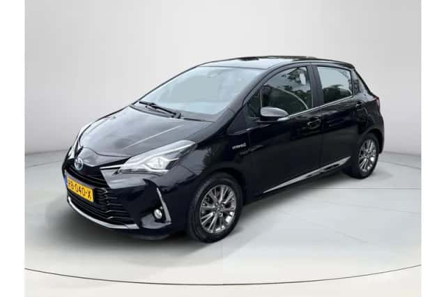 Toyota Yaris (2017) thumbnail 1