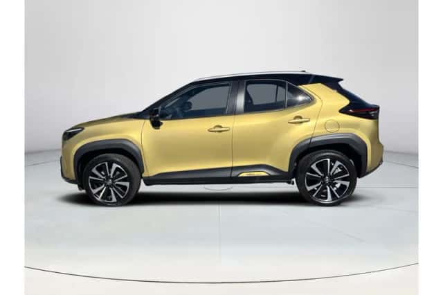 Toyota Yaris Cross (2022) thumbnail 2