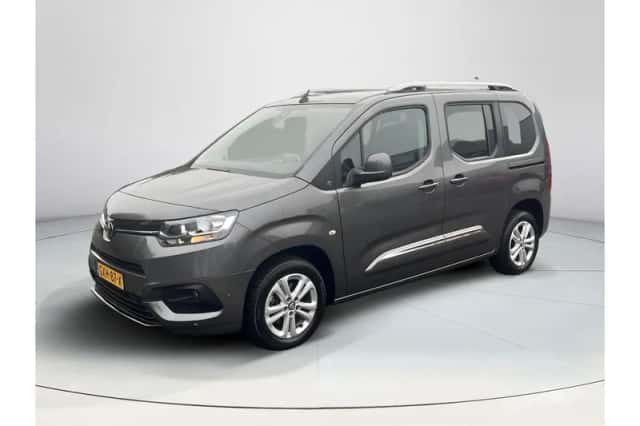 Toyota ProAce City Verso (2020) thumbnail 1