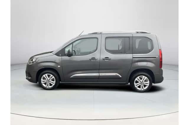 Toyota ProAce City Verso (2020) thumbnail 2