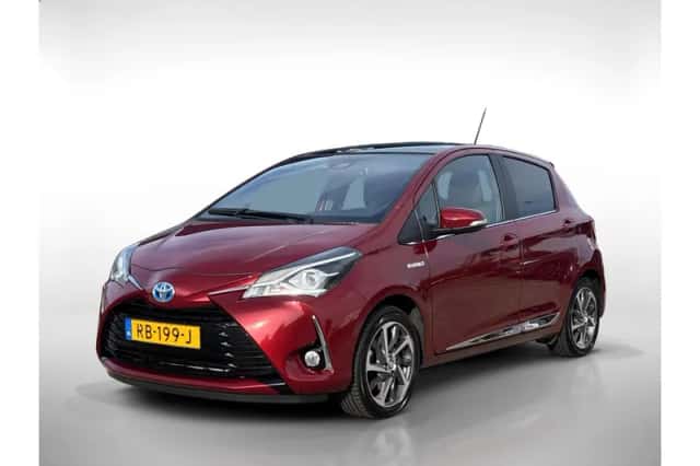 Toyota Yaris (2017) thumbnail 1