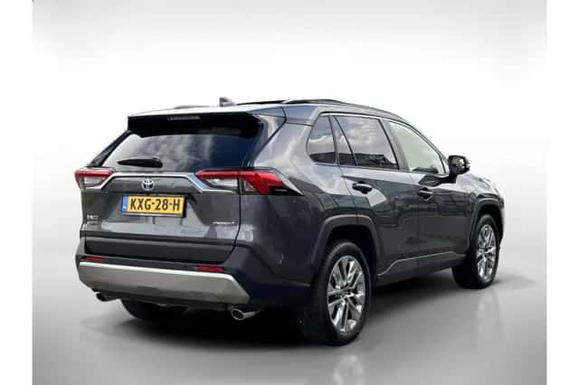 Toyota RAV4 (2024) thumbnail 5