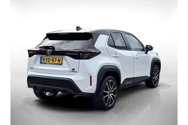 Toyota Yaris Cross (2024) thumbnail 5
