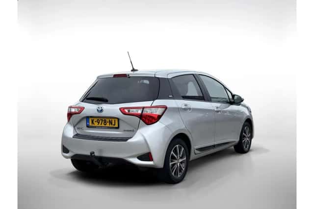 Toyota Yaris (2020) thumbnail 5