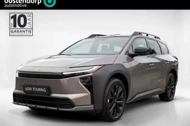 Toyota bZ4X (2026) thumbnail 1