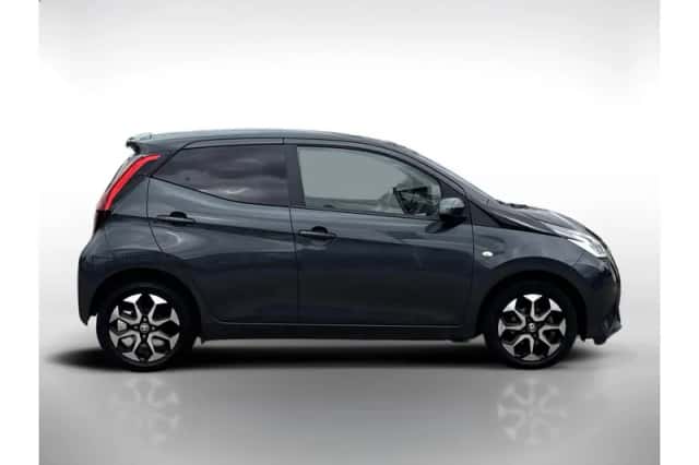 Toyota Aygo (2021) thumbnail 6