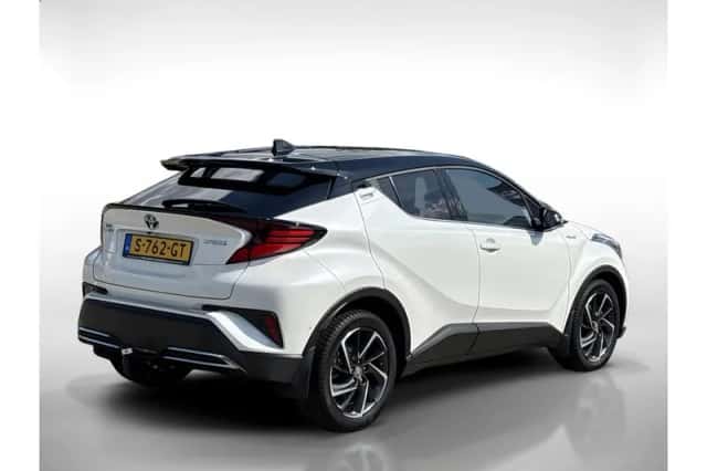 Toyota C-HR (2020) thumbnail 5