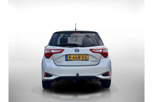 Toyota Yaris (2019) thumbnail 4