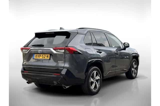 Toyota RAV4 (2024) thumbnail 5