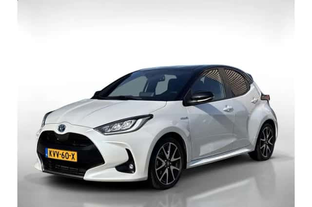 Toyota Yaris (2021) thumbnail 1