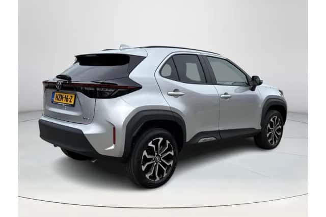 Toyota Yaris Cross (2025) thumbnail 5