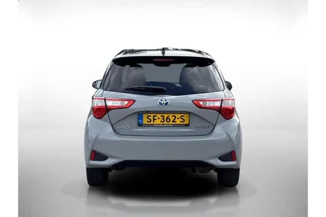 Toyota Yaris (2018) thumbnail 4