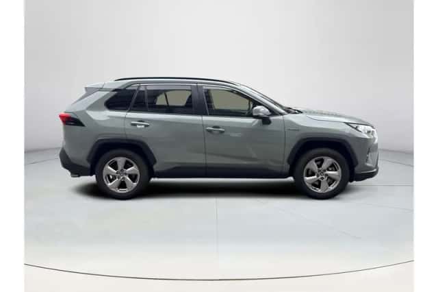 Toyota RAV4 (2021) thumbnail 6