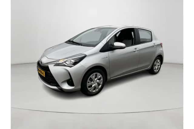 Toyota Yaris (2017) thumbnail 1