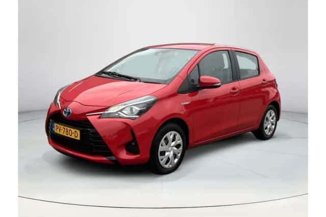 Toyota Yaris (2017) thumbnail 1