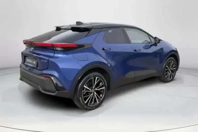 Toyota C-HR (2026) thumbnail 5