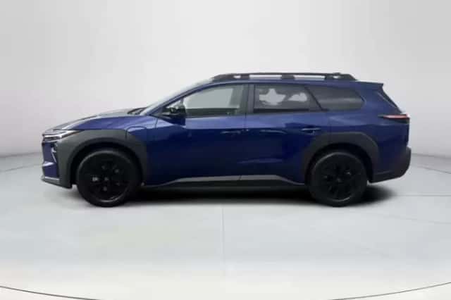 Toyota bZ4X (2026) thumbnail 6