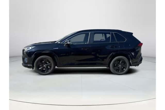 Toyota RAV4 (2022) thumbnail 2