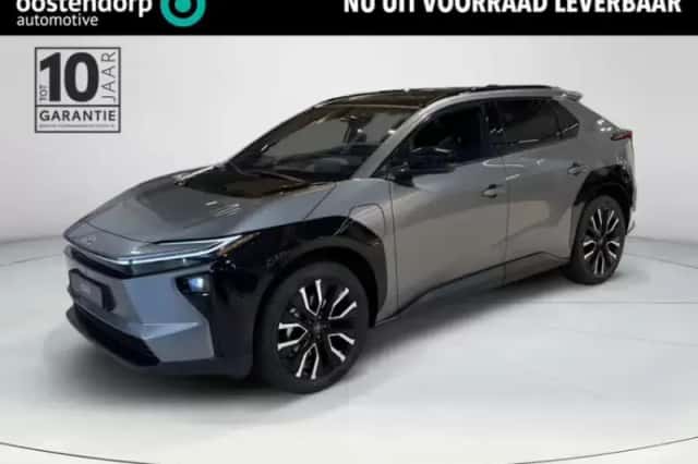 Toyota bZ4X (2026) thumbnail 1