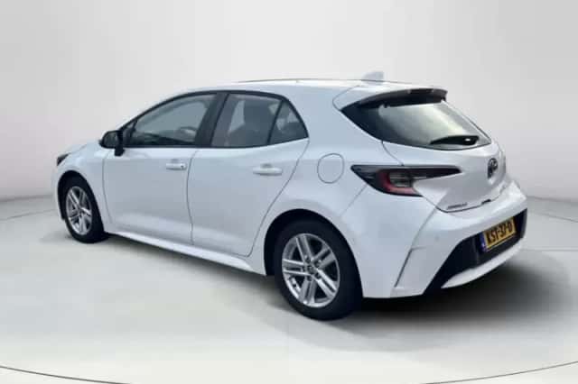 Toyota Corolla (2023) thumbnail 3