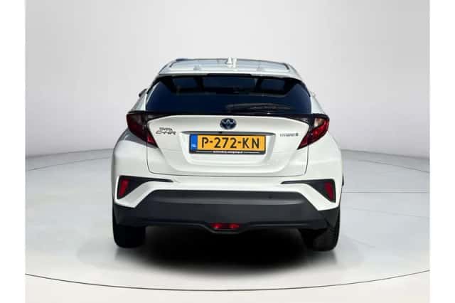 Toyota C-HR (2020) thumbnail 4