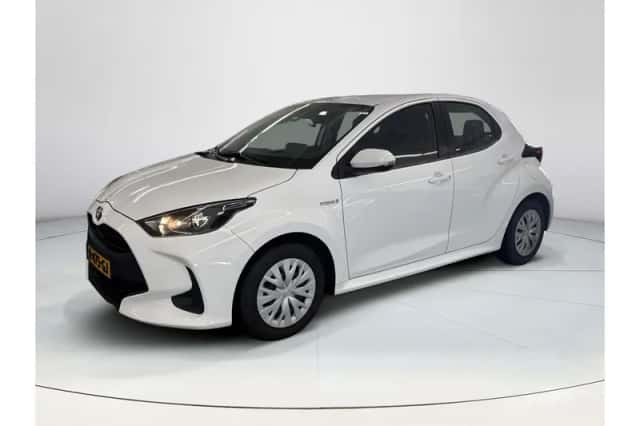 Toyota Yaris (2021) thumbnail 1