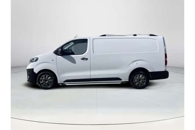 Toyota ProAce Worker (2023) thumbnail 2