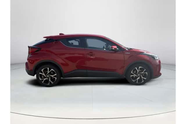Toyota C-HR (2021) thumbnail 6