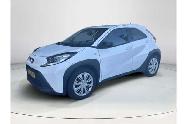 Toyota Aygo X (2024) thumbnail 1
