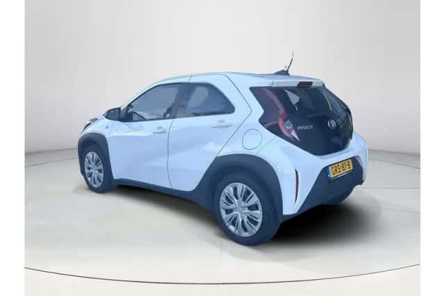 Toyota Aygo X (2024) thumbnail 3