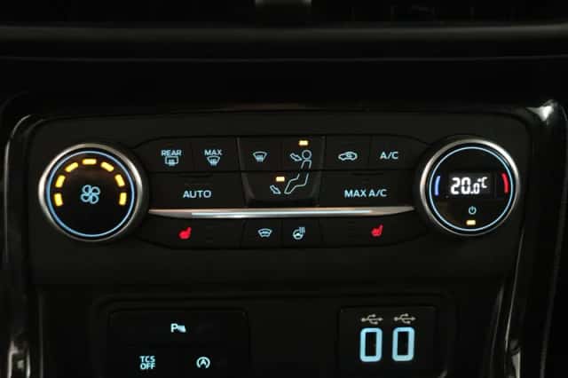 Ford EcoSport (2018) thumbnail 6