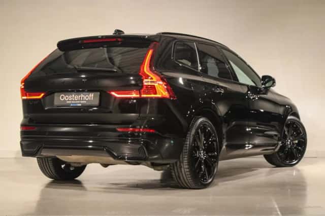 Volvo XC60 (2024) thumbnail 2