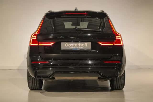 Volvo XC60 (2024) thumbnail 5