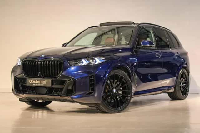 BMW X5 (2023) thumbnail 1